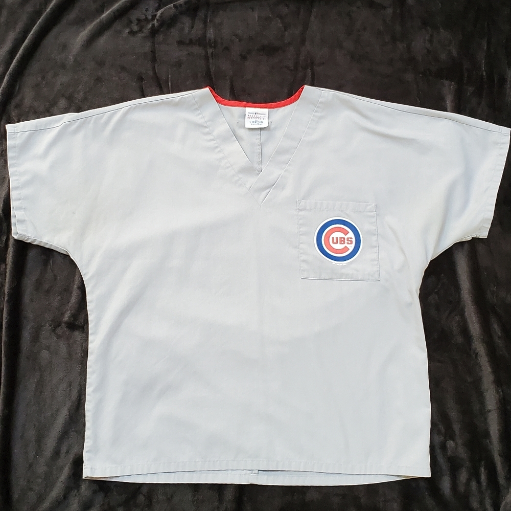 Gray Cubs Scrub Top